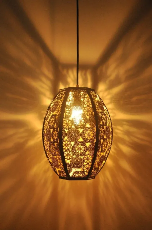 Metal_Moroccan_Pattern_Pendant_Light