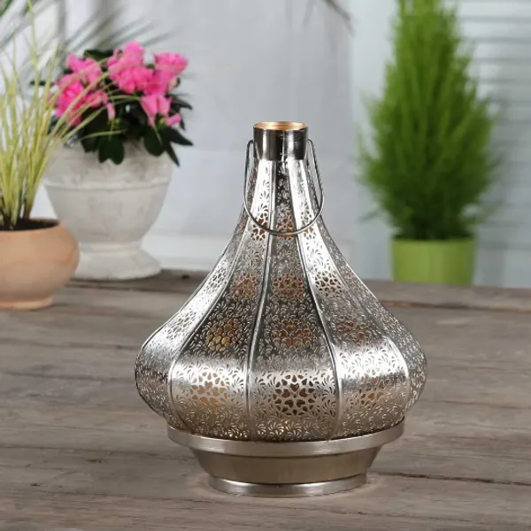 Metal_Moroccan_Pattern_Candle_Holder