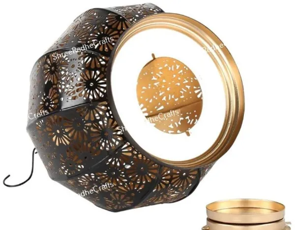 Metal_Traditional_Floral_Cutwork_Lantern