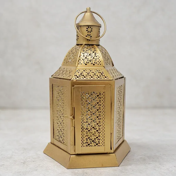 Metal_Decorative_Floral_Cutwork_Lantern