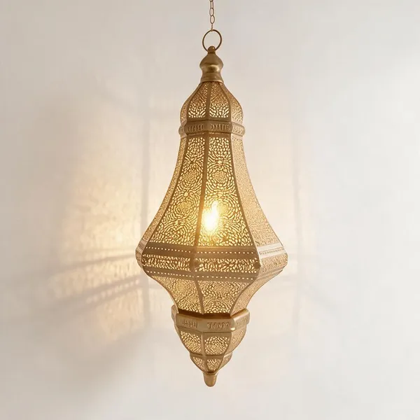 Metal_Moroccan_Pattern_Hanging_Lantern_Golden