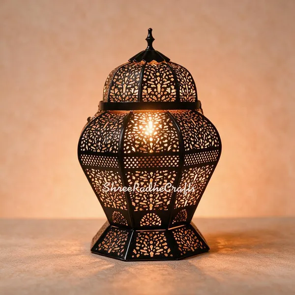 Metal_Decorative_Perforated_Cutwork_Lantern