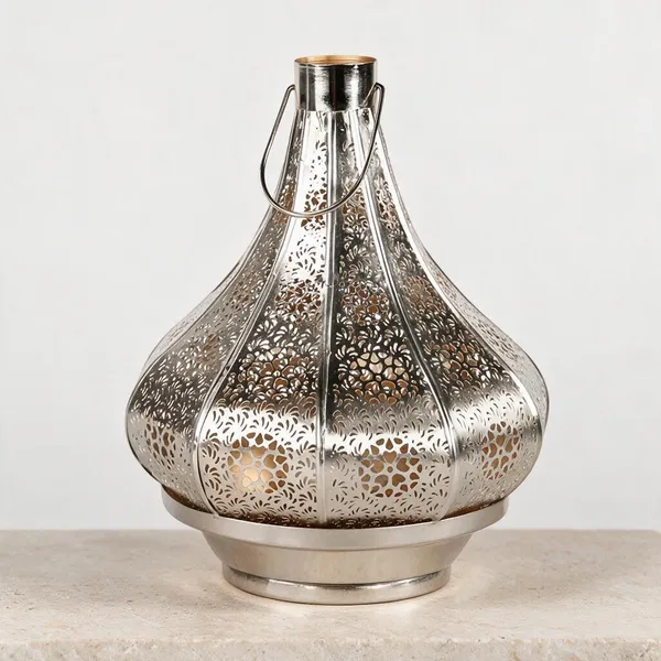 Metal_Moroccan_Pattern_Candle_Holder