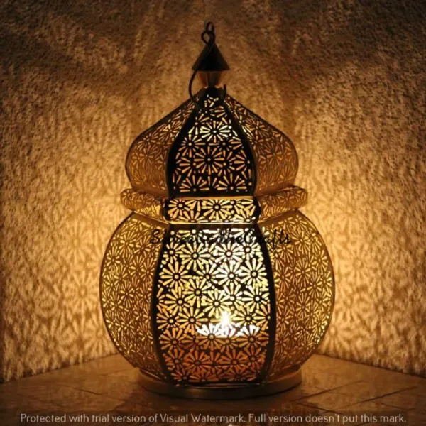 Metal_Moroccan_Floral_Pattern_Hanging_Lantern