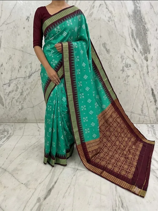 Green_Art_Silk_Geometric_Patterned_Saree_For_Women