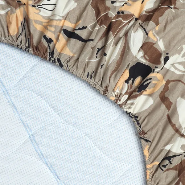 Premium_Elastic_Fitted_Bedsheet_With_2_Pillow_Covers_|_Soft_Breathable_Fabric_|_Geometric_Floral_Print_Bed_Sheet_Set_|_199_X_155_X_35_Cm_(Beige_And_Brown)
