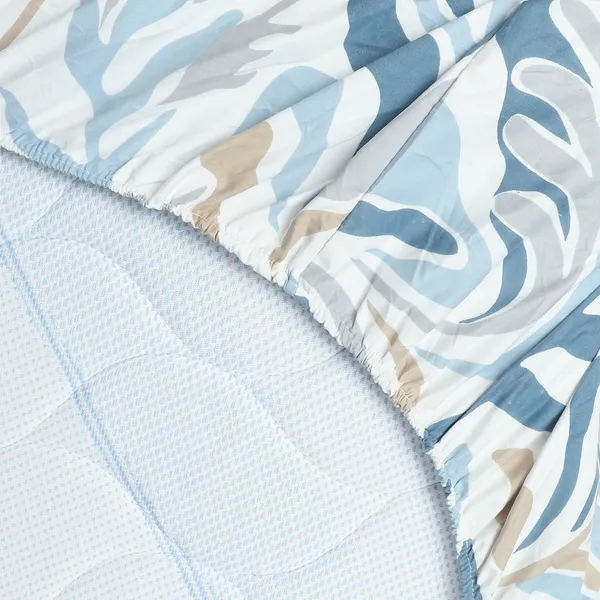 Premium_Elastic_Fitted_Bedsheet_With_2_Pillow_Covers_|_Soft_Breathable_Fabric_|_Geometric_Floral_Print_Bed_Sheet_Set_|_199_X_155_X_35_Cm_(Ice_Blue_And_Taupe)