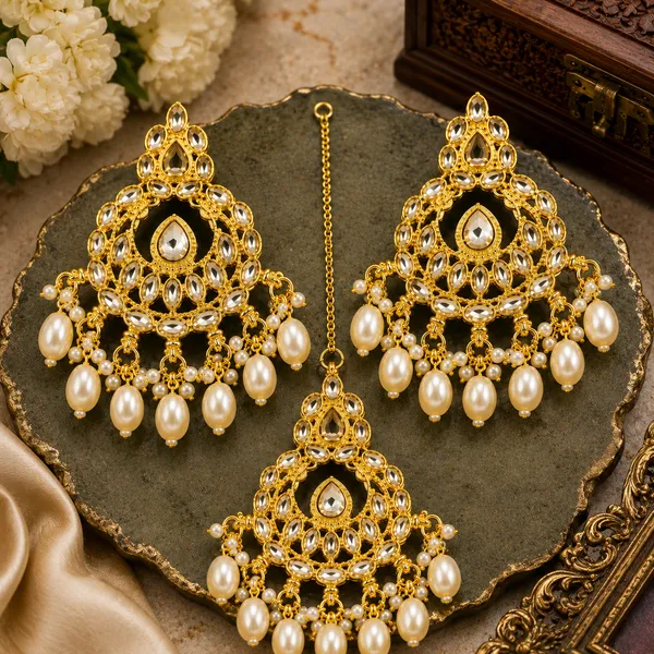 Gold_White_Alloy_Stone_Studded_Pearl_Earrings_And_Maang_Tikka_Set_For_Women