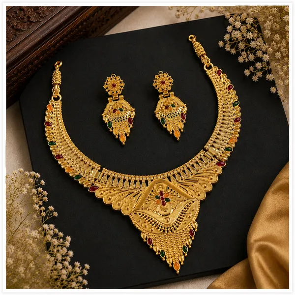 Gold_Alloy_Traditional_Necklace_And_Earrings_Set_For_Women