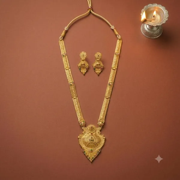 Gold_Alloy_Traditional_Necklace_And_Earrings_Set_For_Women