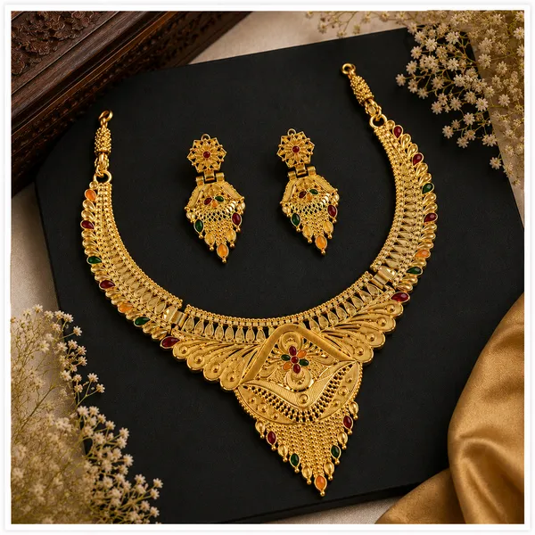 Gold_Alloy_Traditional_Necklace_And_Earrings_Set_For_Women