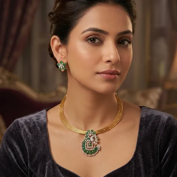 Gold_Green_Stone_Pendant_Layered_Necklace_Set_For_Women