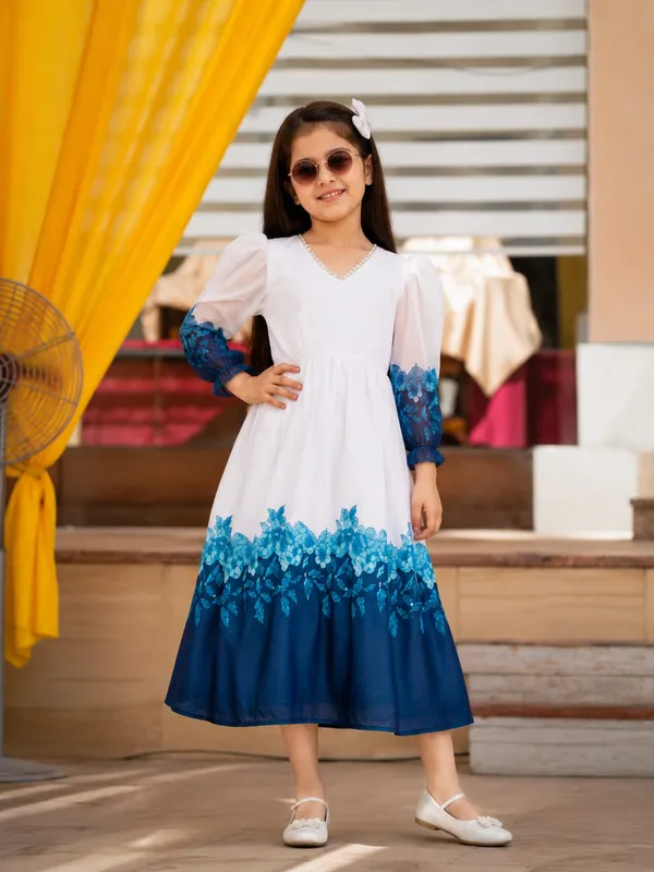 Blue_And_White_Casual_Dress_For_Girls