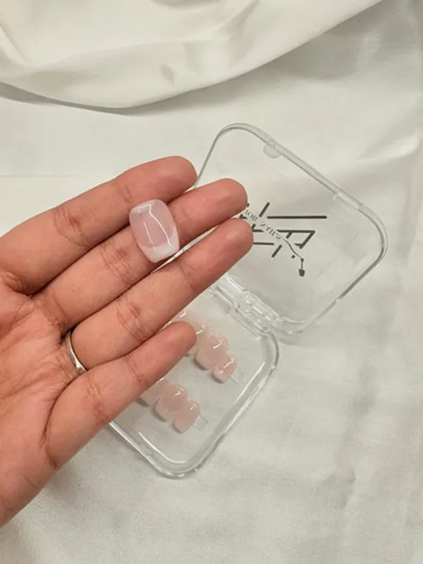 Hyper_Realistic_Nails