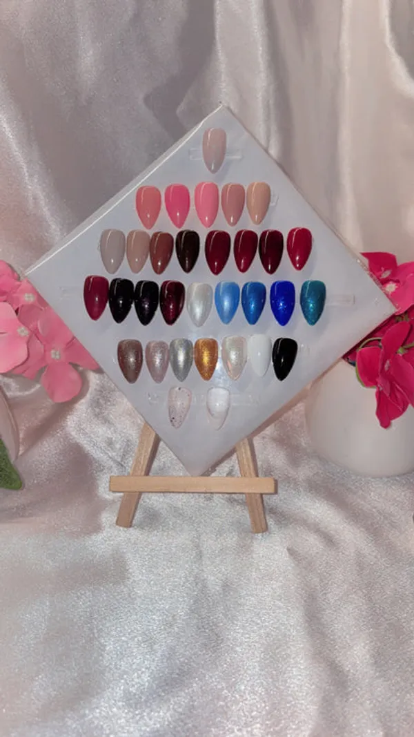 Solid_Glitter_Nails_(write_shade_number_in_any_specific_information_during_customization)
