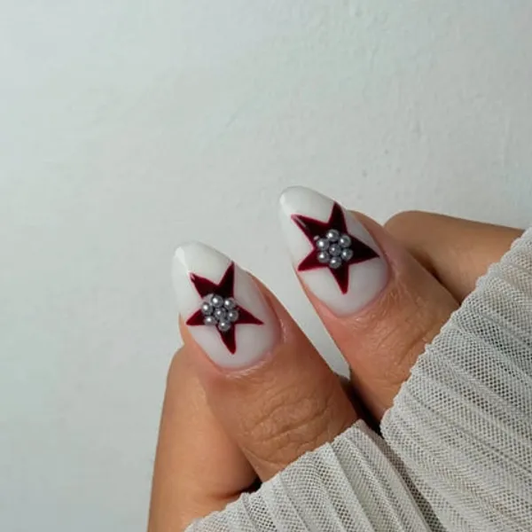 Trendy_Star_Nails