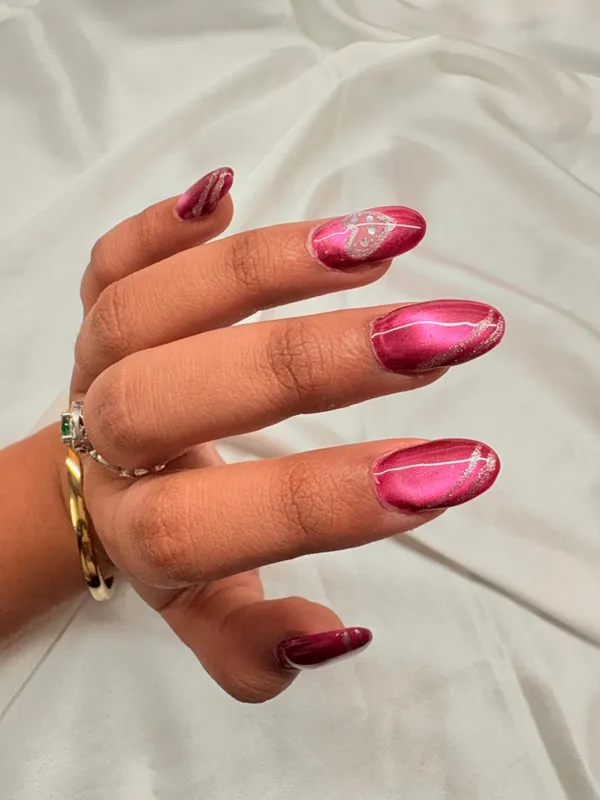 Magenta_Cateye_Silver_Heart_Nails