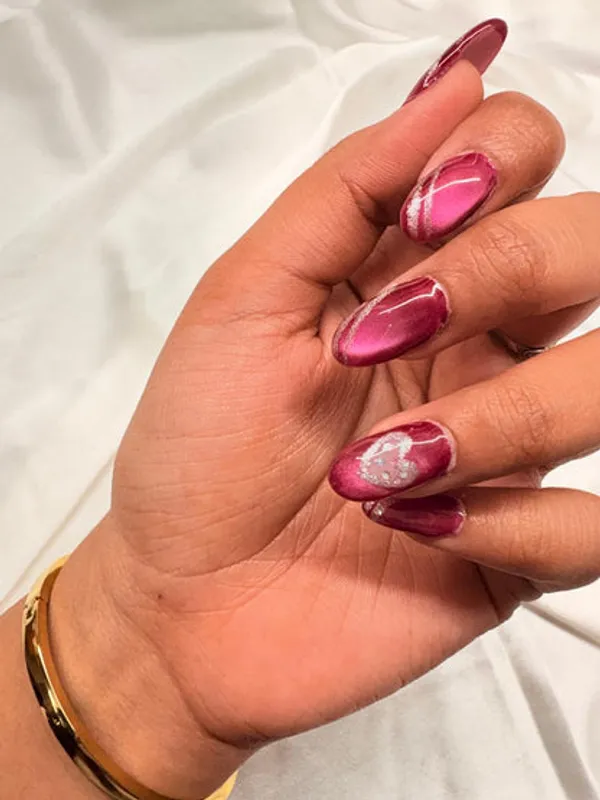 Magenta_Cateye_Silver_Heart_Nails