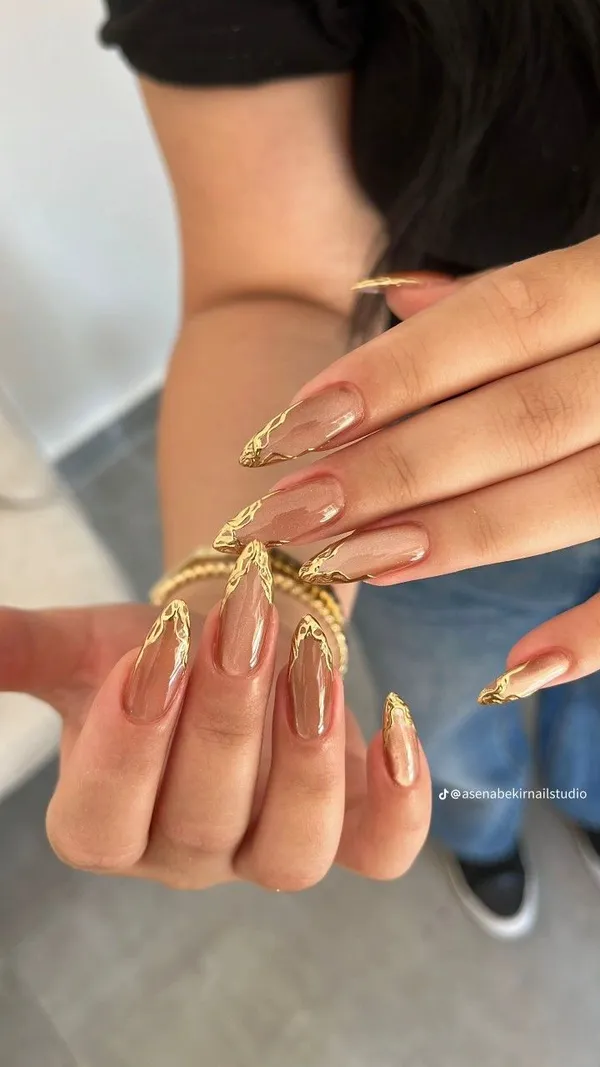 Pink_Cateye_Thin_Golden_French_Nails