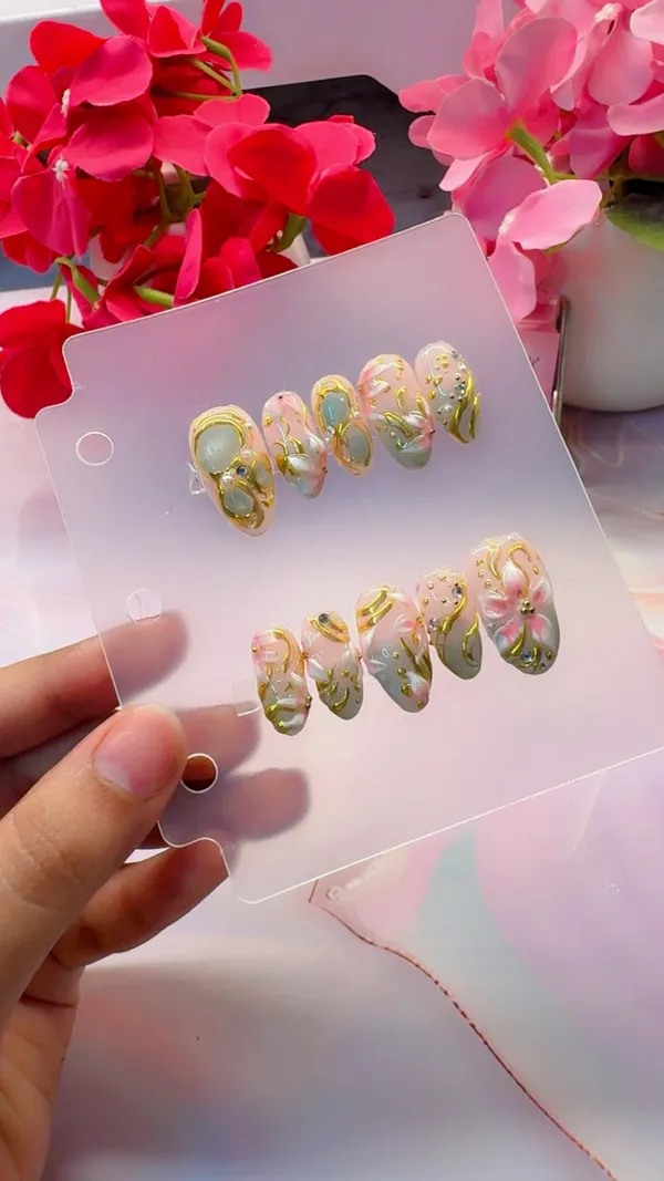 Dilkashi_Nail_book