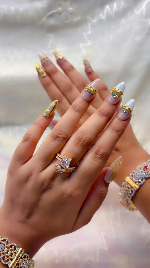 White_French_Bangle_Nails