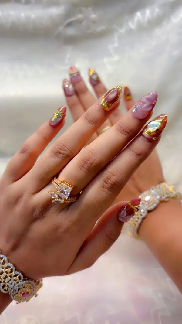Mauve_Luxury_Nails