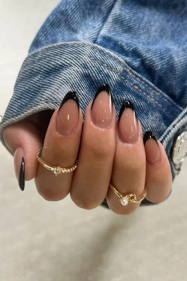 Black_French_Nude_Nails