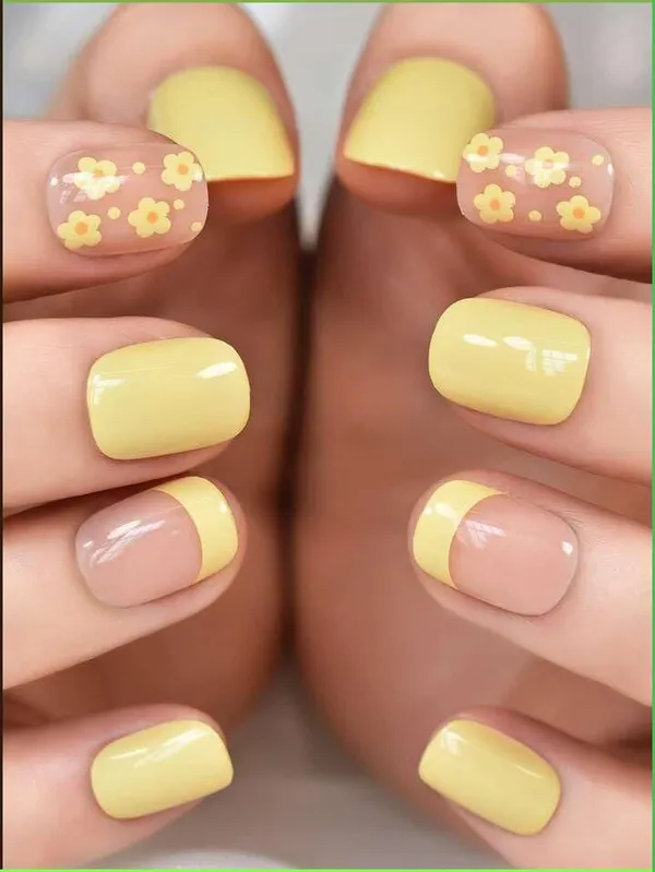 Yellow_Flower_Nails