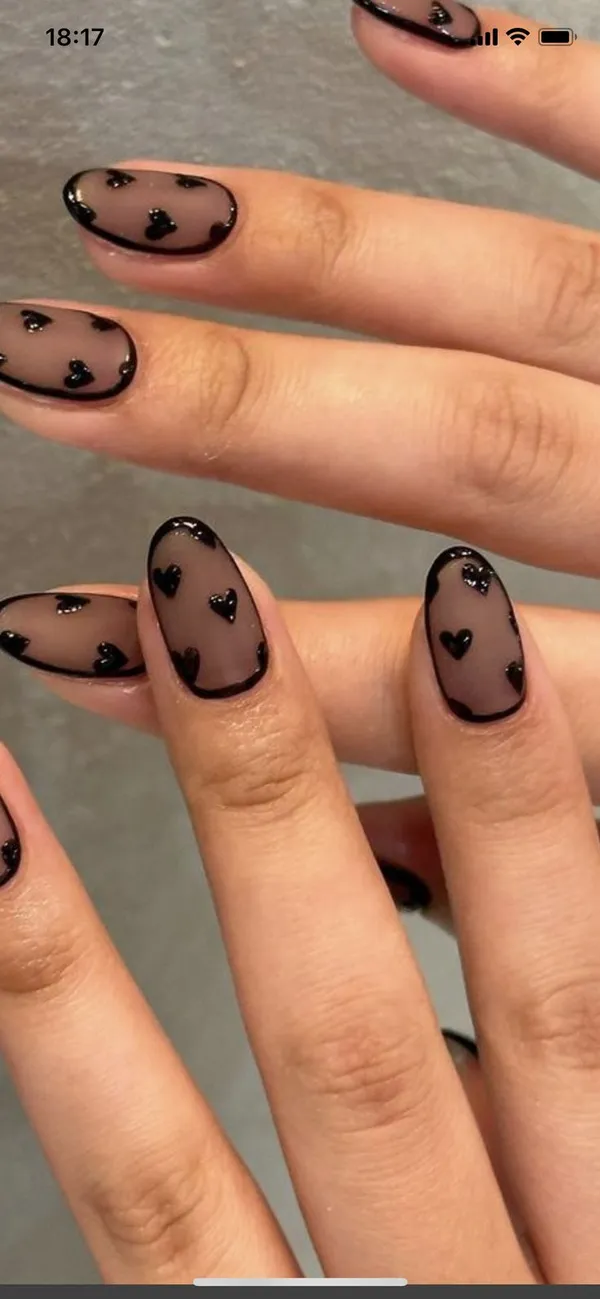 Black_Heart_Nails