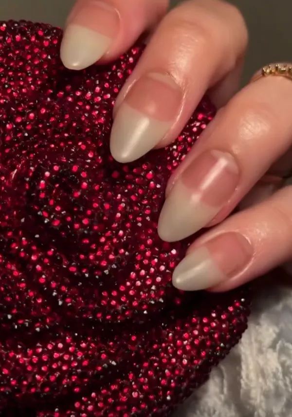 Hyper_Realistic_Matte_Nails