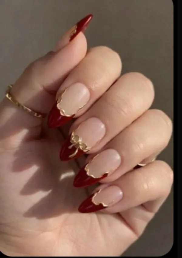 Wine_Frenchy_Golden_Bow_Nails
