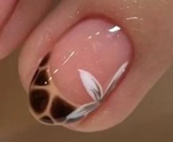 Nude_Leopard_French_Nails