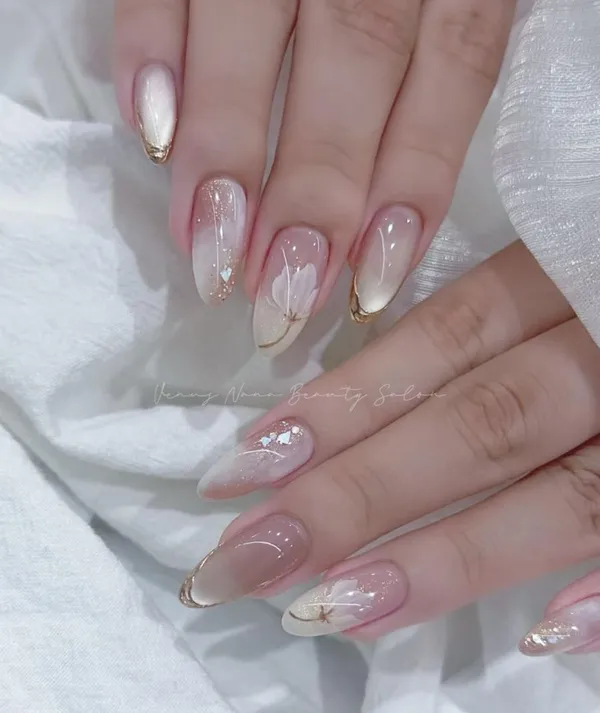 Cateye_Korean_Art_Nails