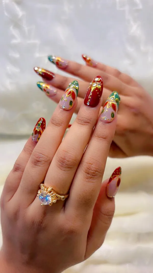 Red_Lotus_Luxury_Nails