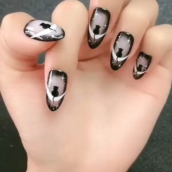 Cat_On_Moon_Nails