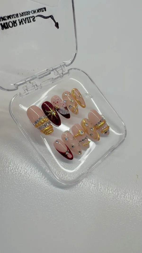 Luxurious_Jwell_Red_Wine_Nails