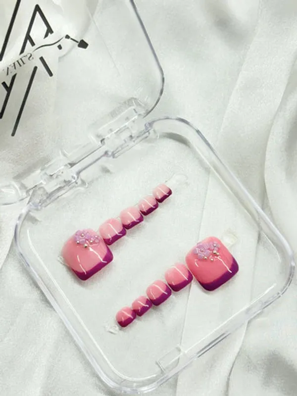 Pink_French_Toe_Nails