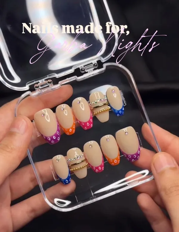 Navratri_nails_25