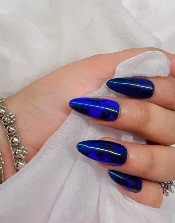 Navratri_nails_3