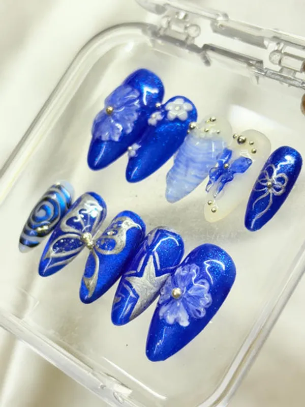 Exclusive_Blue_Butterfly_3d_Nails