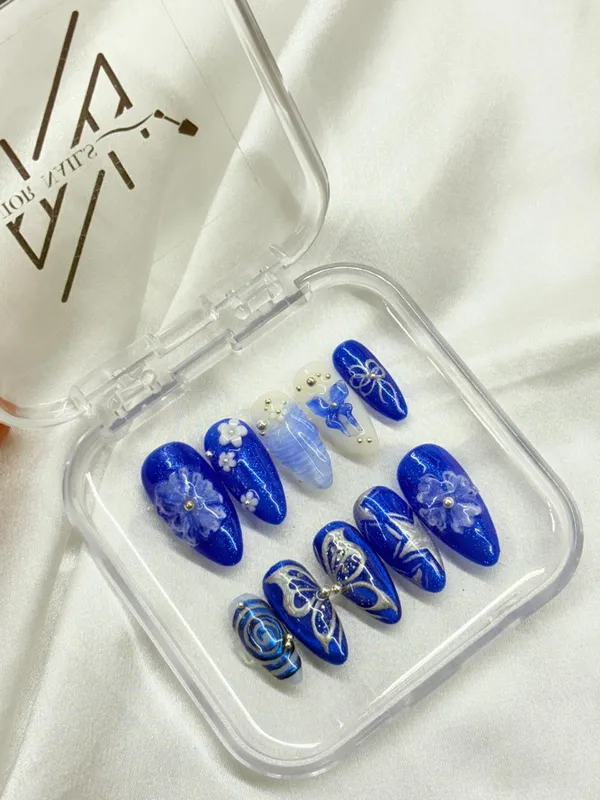Exclusive_Blue_Butterfly_3d_Nails