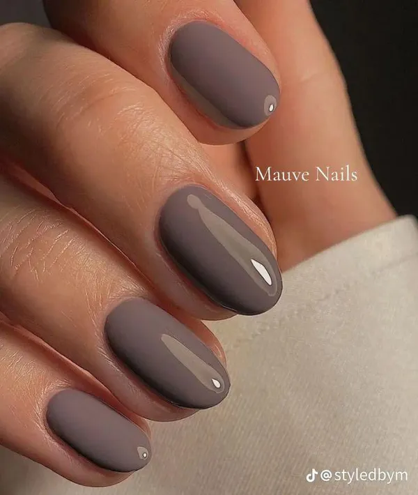Deep_Mauve_Nails
