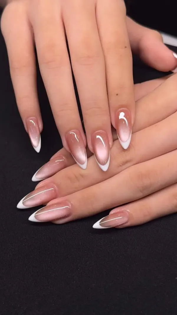 Pink_Cateye_White_French_Nails