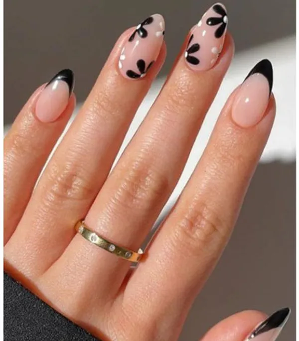 Black_French_Flower_Nails