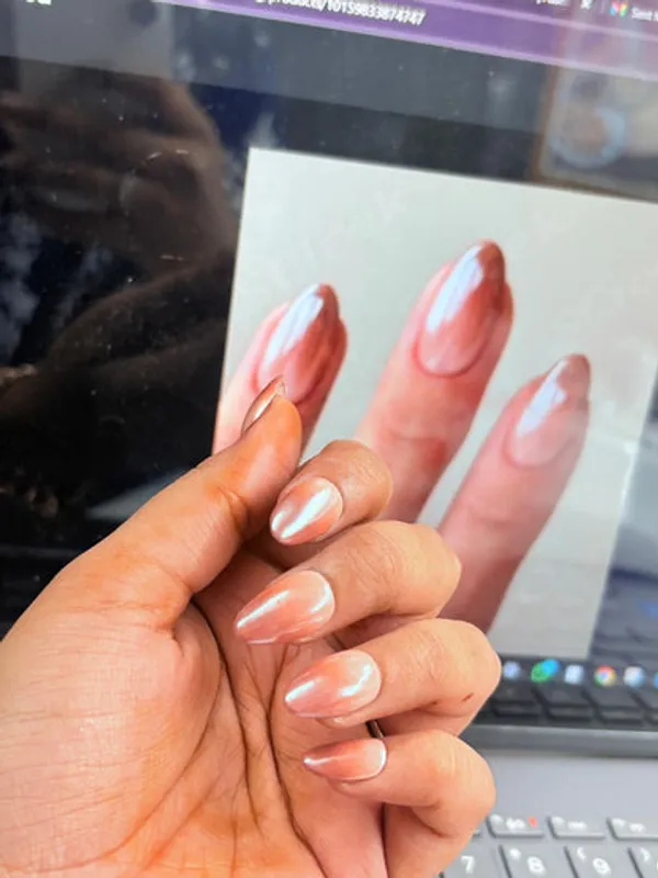 Ombre_Chrome_Nails