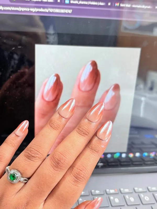 Ombre_Chrome_Nails