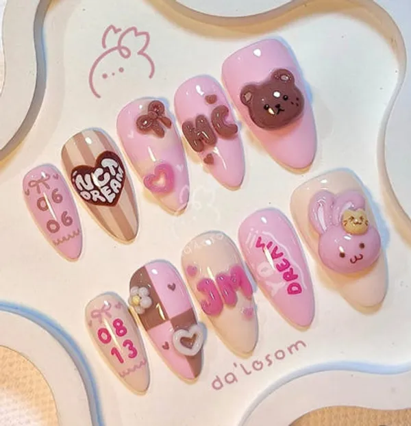 Teddy_Pinky_3_D_Nails