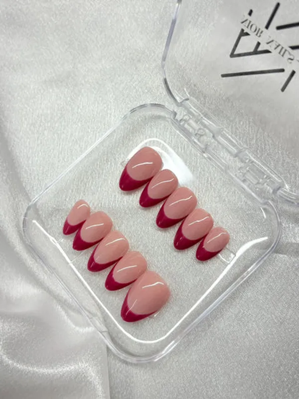 Magenta_French_Nude_Pink_Nails