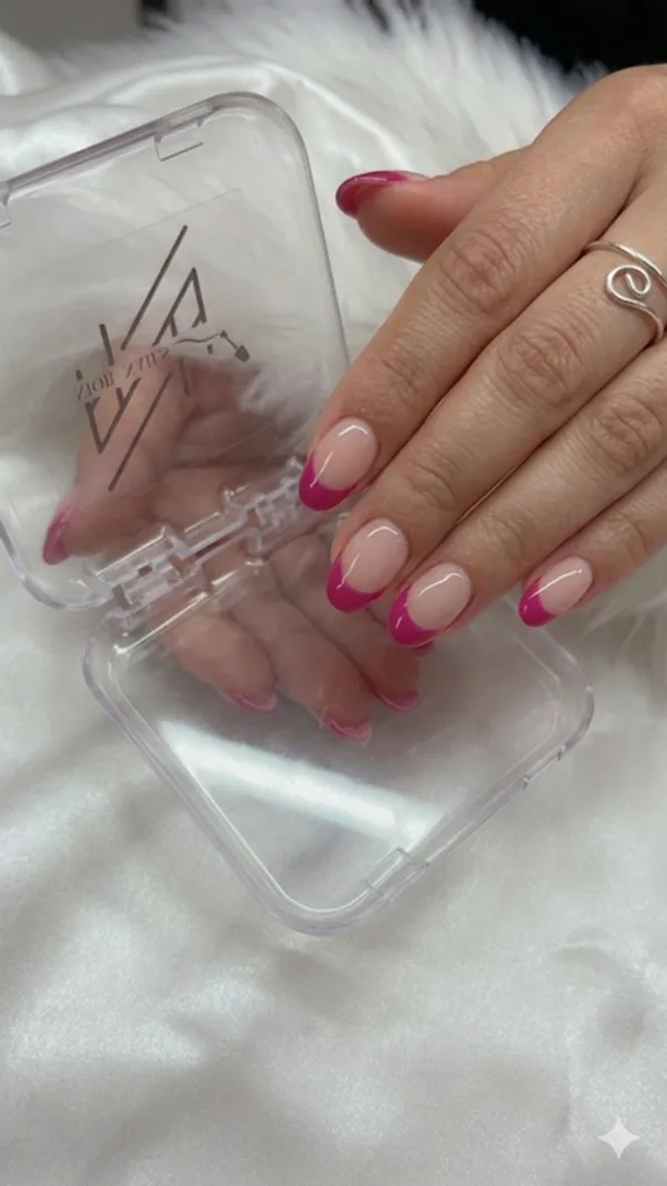 Magenta_French_Nude_Pink_Nails