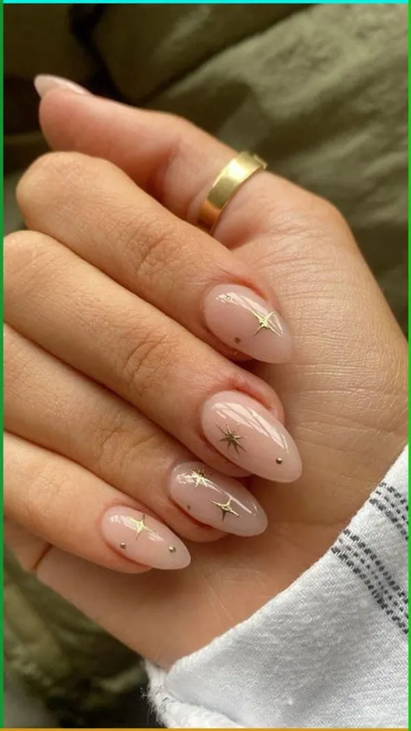 Chromatic_Star_Nails